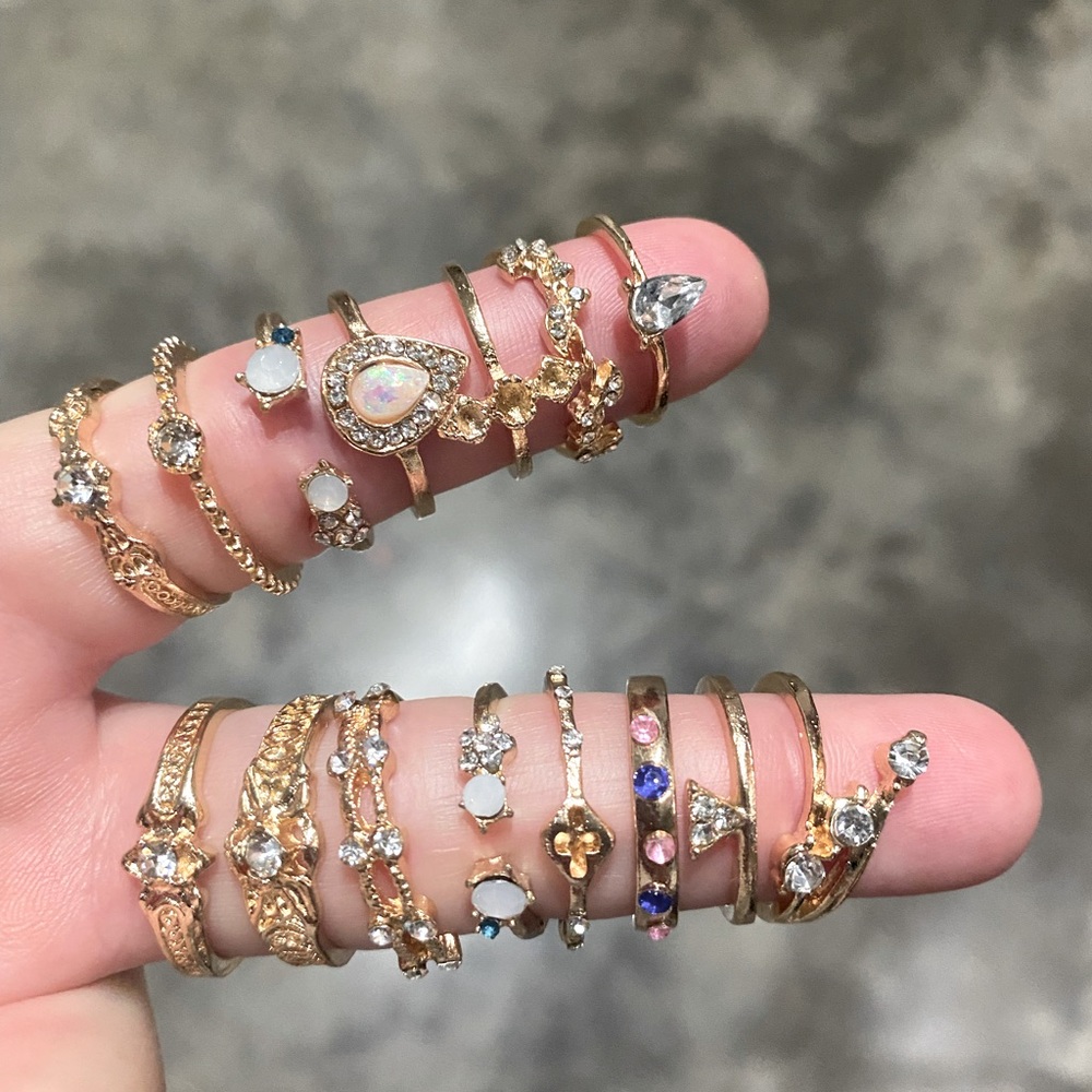 Set of 15 stackable rings